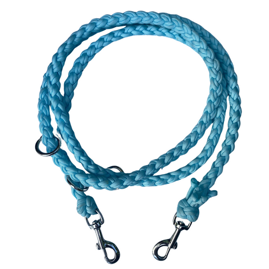 Paracord Hundeleine Hellblau – Handgemacht, Verstellbar & Wetterfest für Outdoor und Alltag