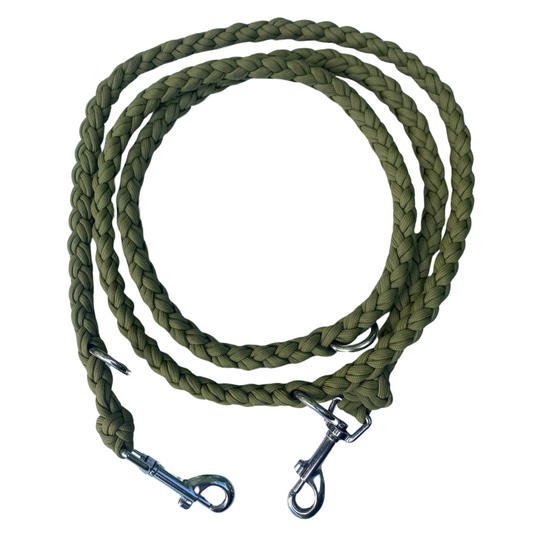Paracord Hundeleine Grün – Handgemacht, Verstellbar & Wetterfest für Outdoor und Alltag